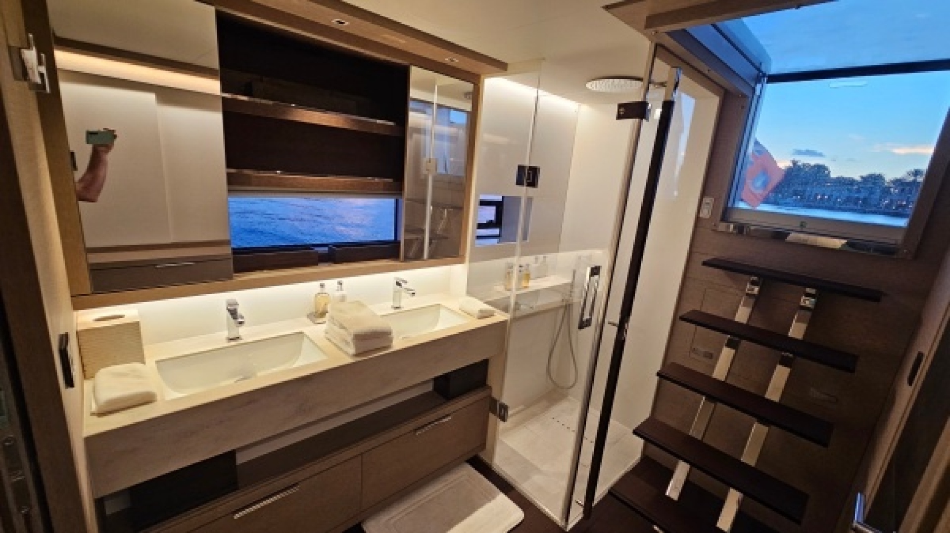 Slide: The Image of Used Power Catamaran for sale 2024 Lagoon Sixty 7 - SUNLOVE - 4892643