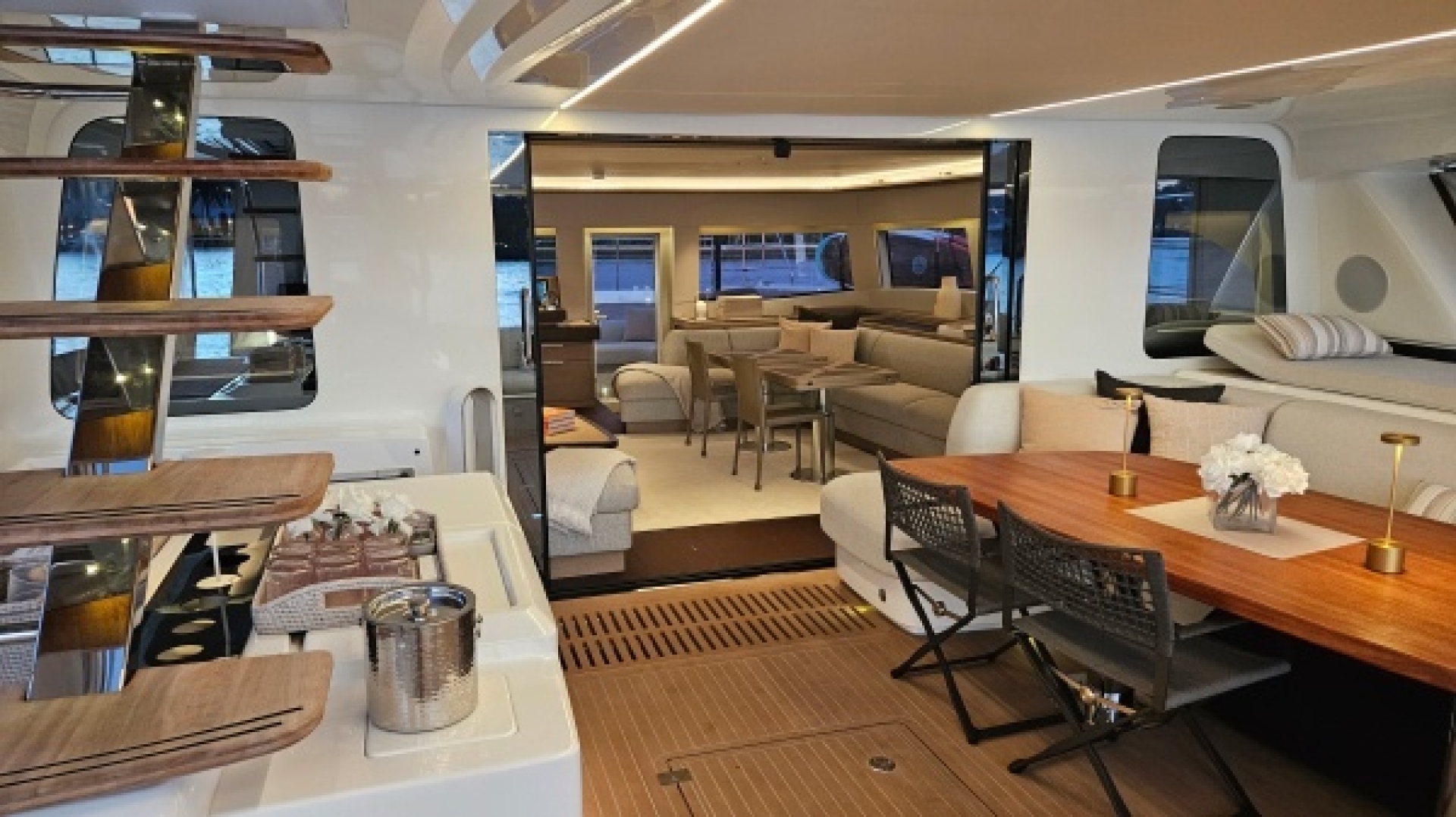 Slide: The Image of Used Power Catamaran for sale 2024 Lagoon Sixty 7 - SUNLOVE - 4892652