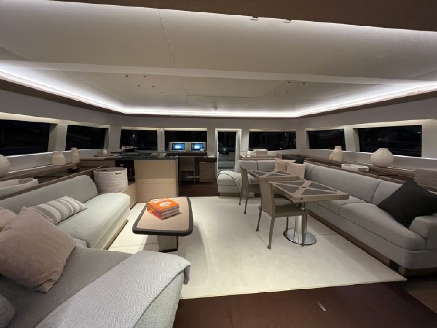 Slide: The Image of Used Power Catamaran for sale 2024 Lagoon Sixty 7 - SUNLOVE - 4892659