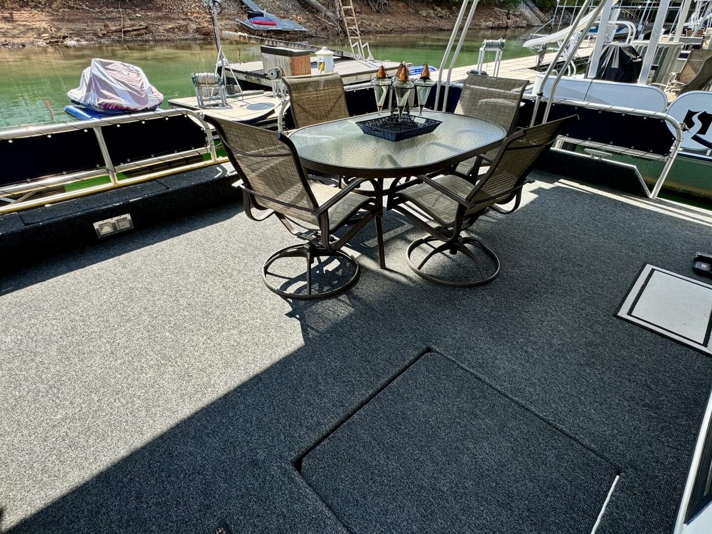 Slide: The Image of Lakeview 16 x 75 Widebody 1995 - 4703625