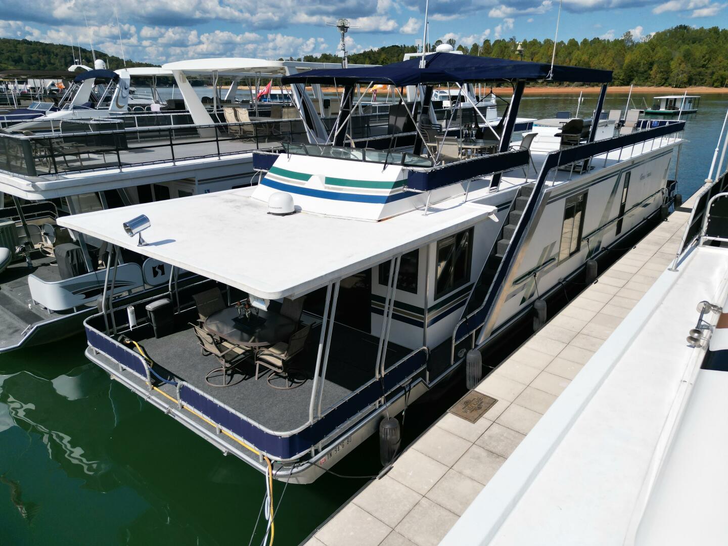Slide: The Image of Lakeview 16 x 75 Widebody 1995 - 4703622