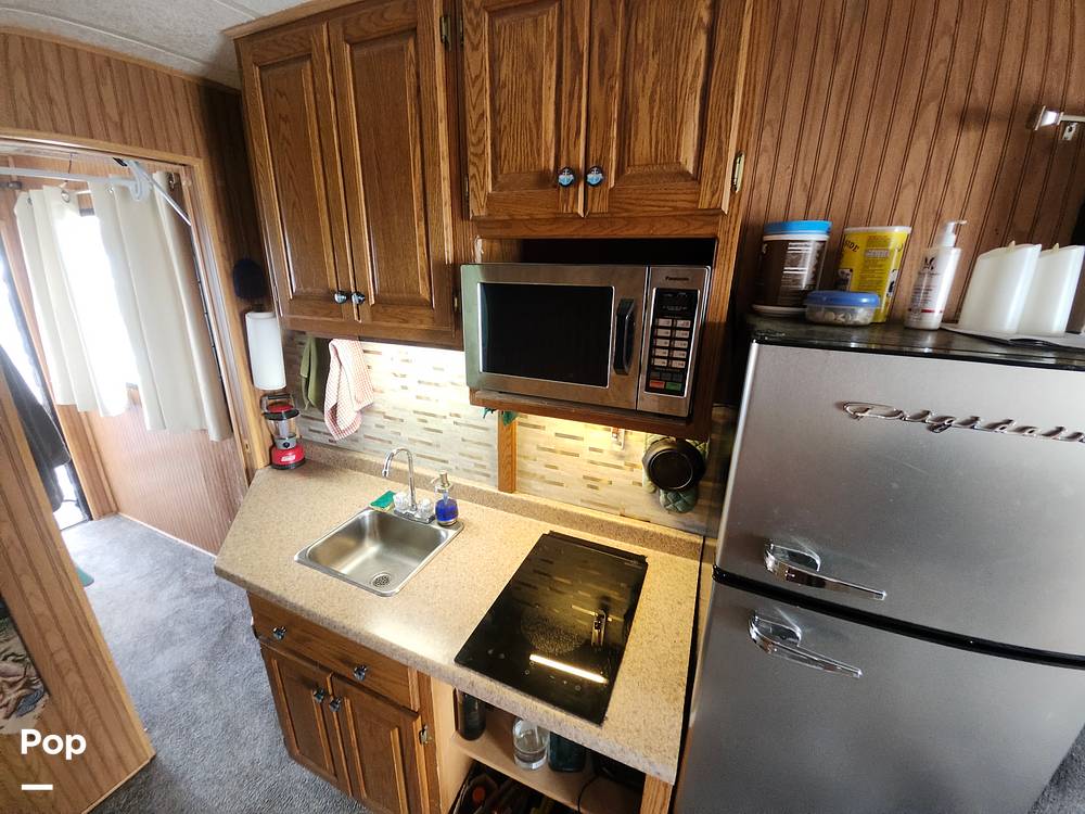 Slide: The Image of Lakewind Boats 10x37 2002 - 15315852