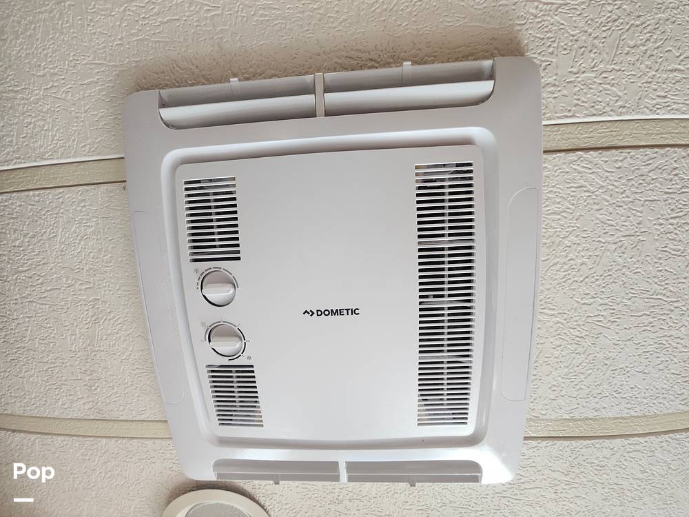 Slide: The Image of Lakewind Boats 10x37 2002 - 15315867