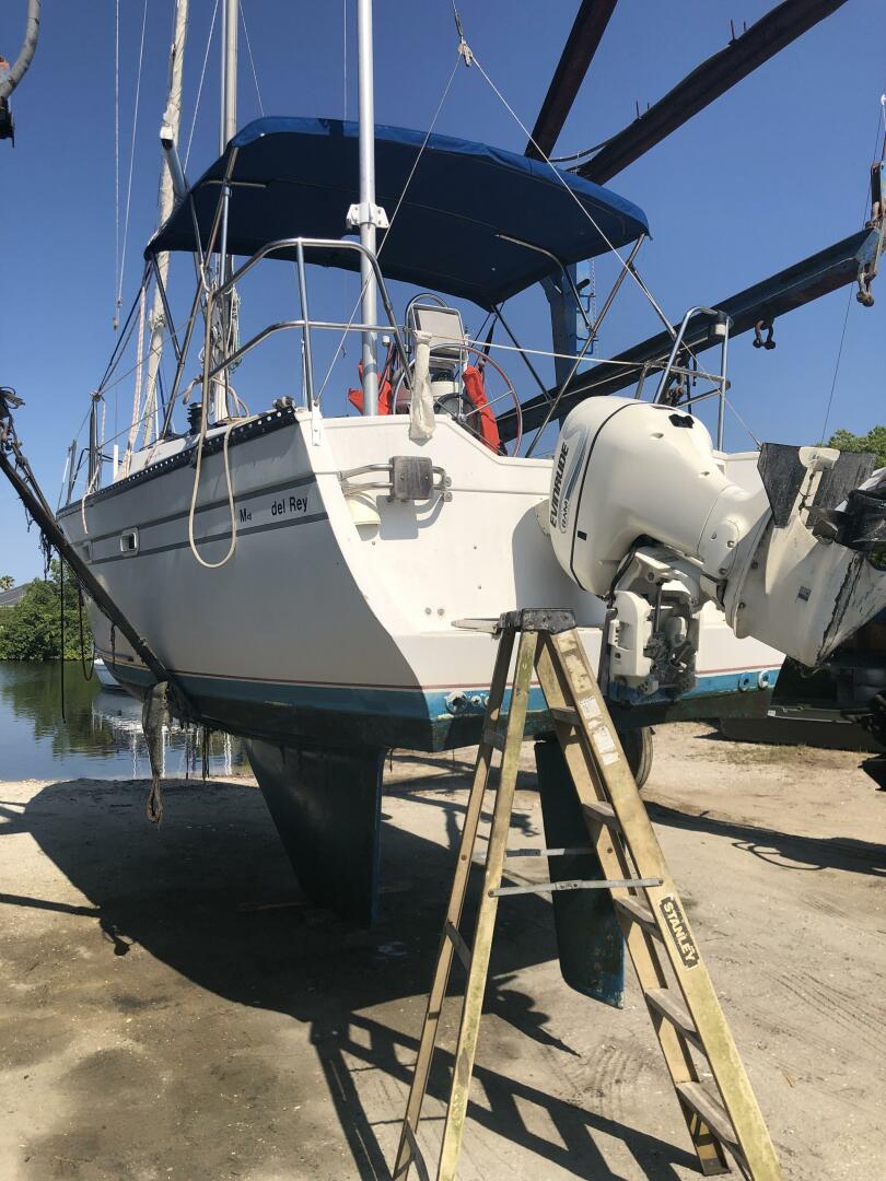 Slide: The Image of Lancer Power Sailer 1983 - 3970556