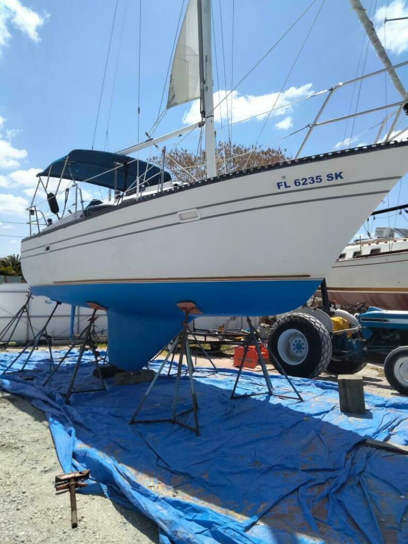 Slide: The Image of Lancer Power Sailer 1983 - 4186243