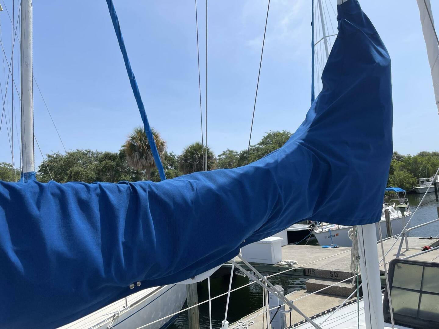 Slide: The Image of Lancer Power Sailer 1983 - 4186245