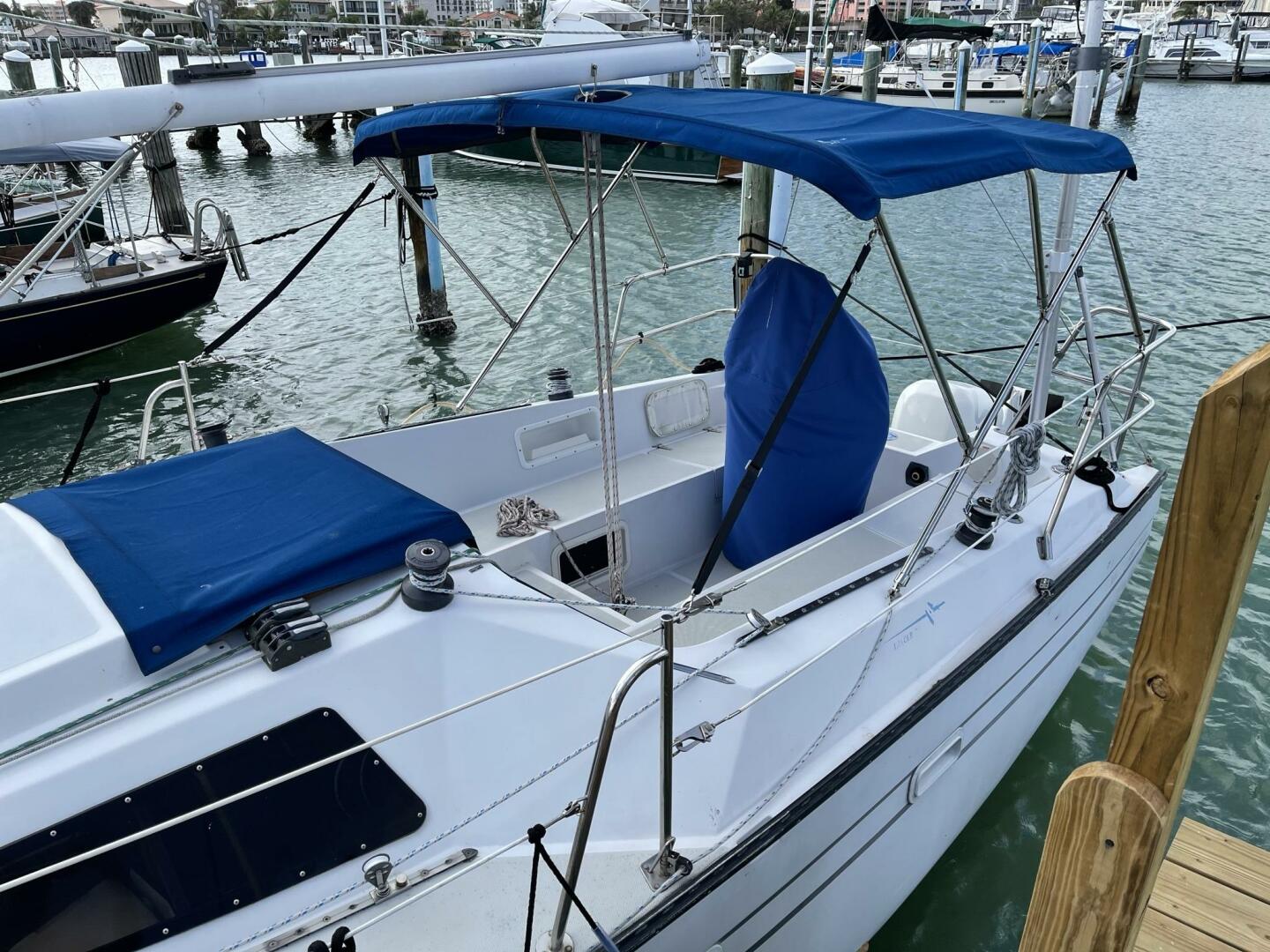 Slide: The Image of Lancer Power Sailer 1983 - 3970440