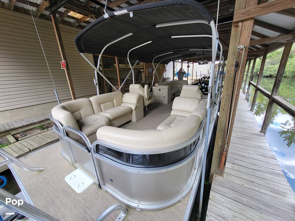 Slide: The Image of Landau Island Breeze 252 2017 - 1