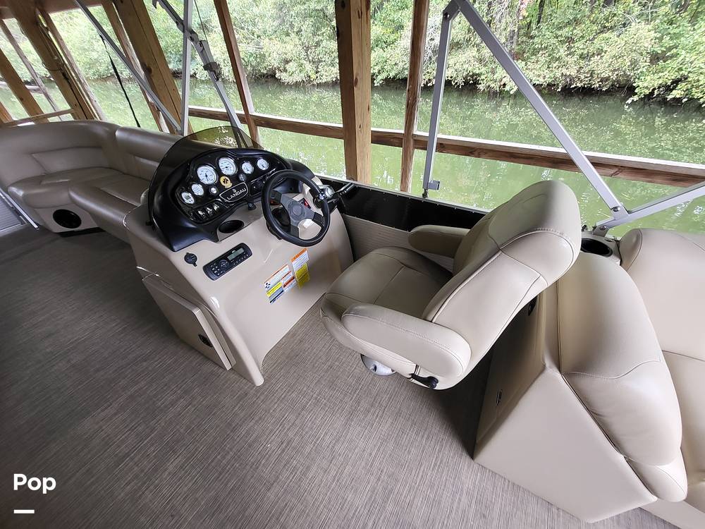 Slide: The Image of Landau Island Breeze 252 2017 - 13