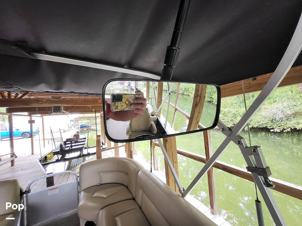 Slide: The Image of Landau Island Breeze 252 2017 - 27