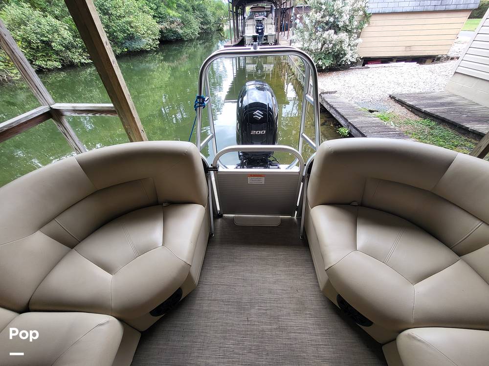 Slide: The Image of Landau Island Breeze 252 2017 - 35