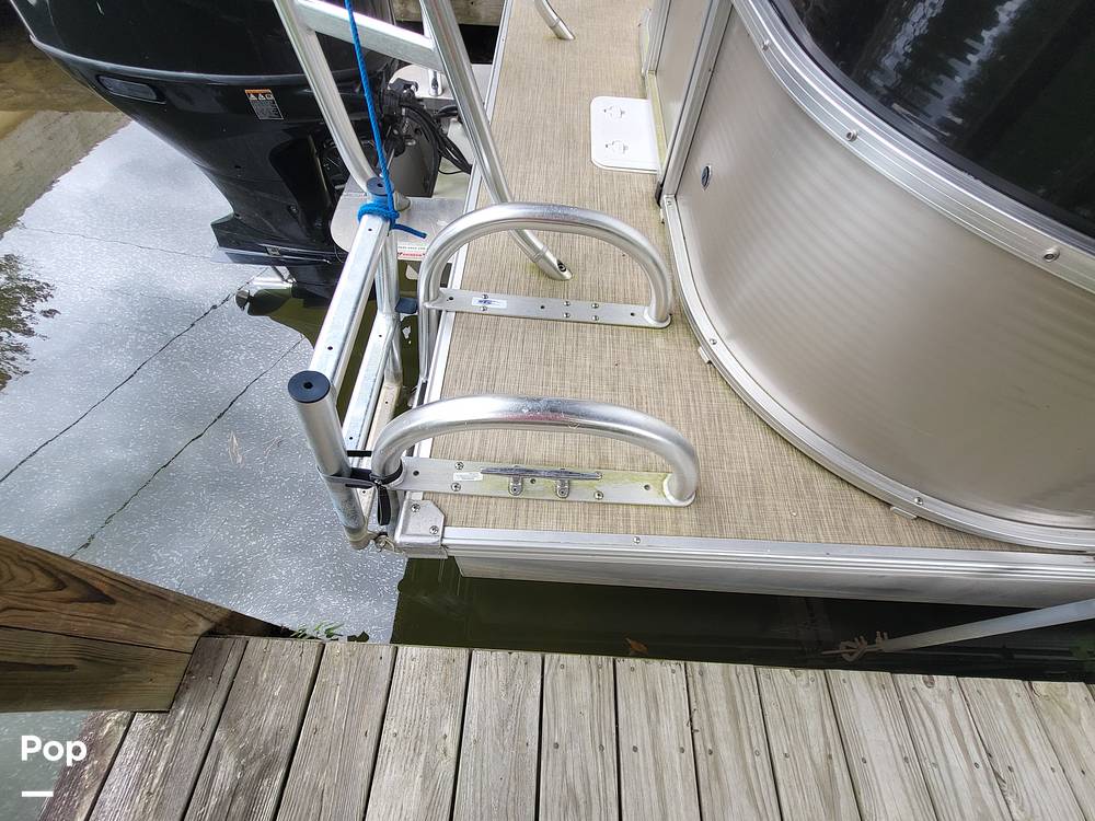 Slide: The Image of Landau Island Breeze 252 2017 - 51