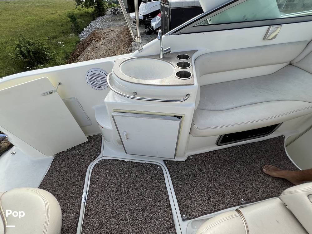 Slide: The Image of Larson 274 Cabrio Mid Cabin 2005 - 14438645