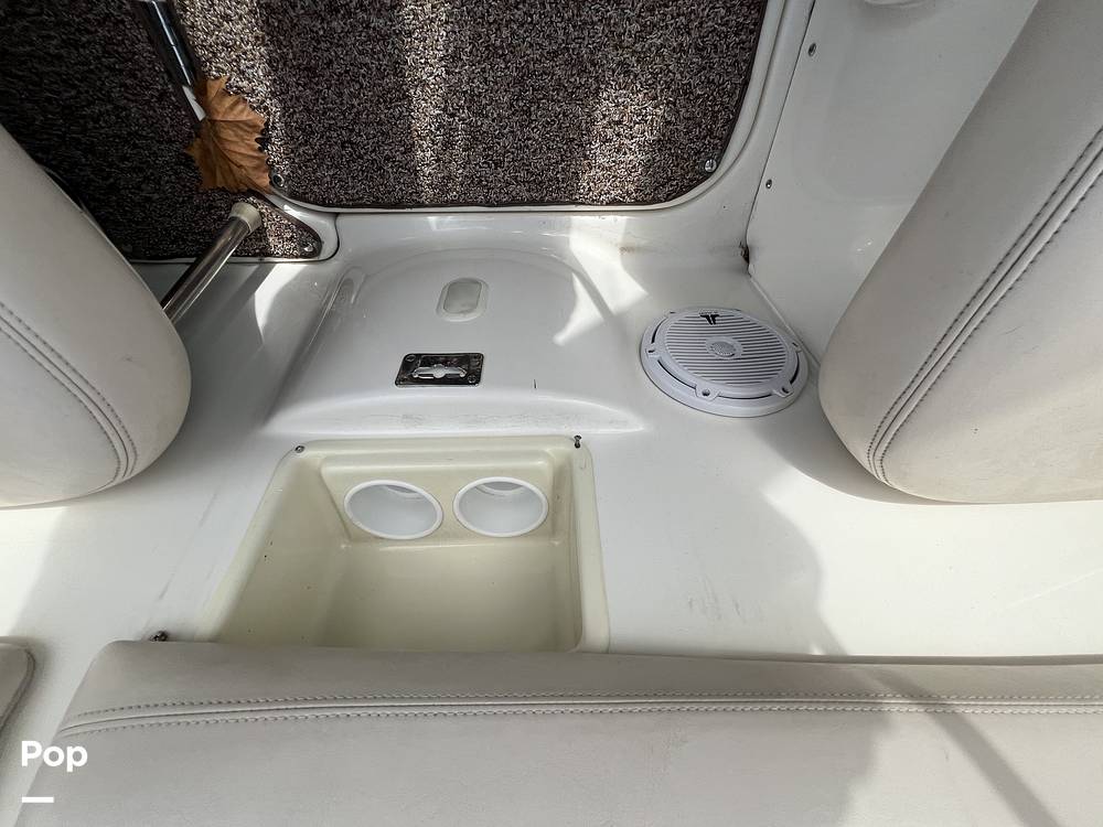 Slide: The Image of Larson 274 Cabrio Mid Cabin 2005 - 14438649