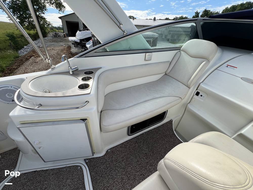 Slide: The Image of Larson 274 Cabrio Mid Cabin 2005 - 14438651