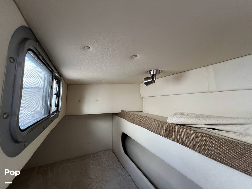 Slide: The Image of Larson 274 Cabrio Mid Cabin 2005 - 14438685