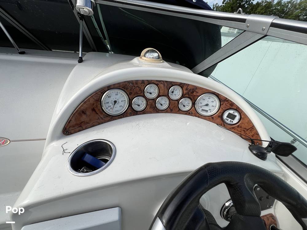 Slide: The Image of Larson 274 Cabrio Mid Cabin 2005 - 14438634