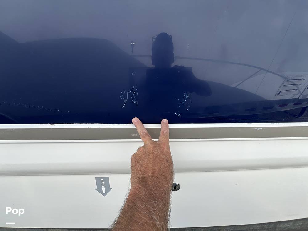 Slide: The Image of Larson 274 Cabrio Mid Cabin 2005 - 14438706