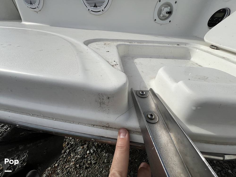Slide: The Image of Larson 274 Cabrio Mid Cabin 2005 - 14438716