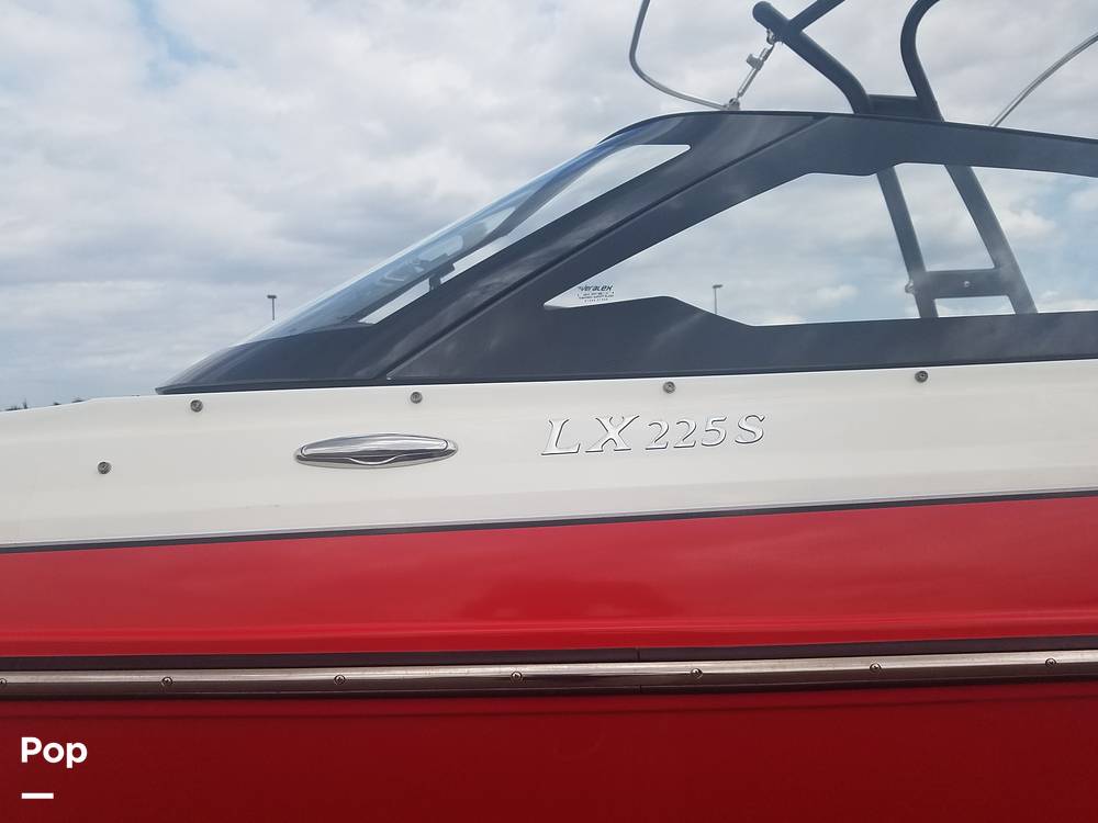 Slide: The Image of Larson LX 225s 2016 - 14190019