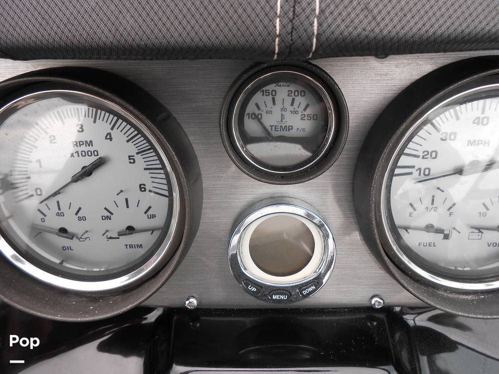 Slide: The Image of Larson LXI 238 2016 - 15355574