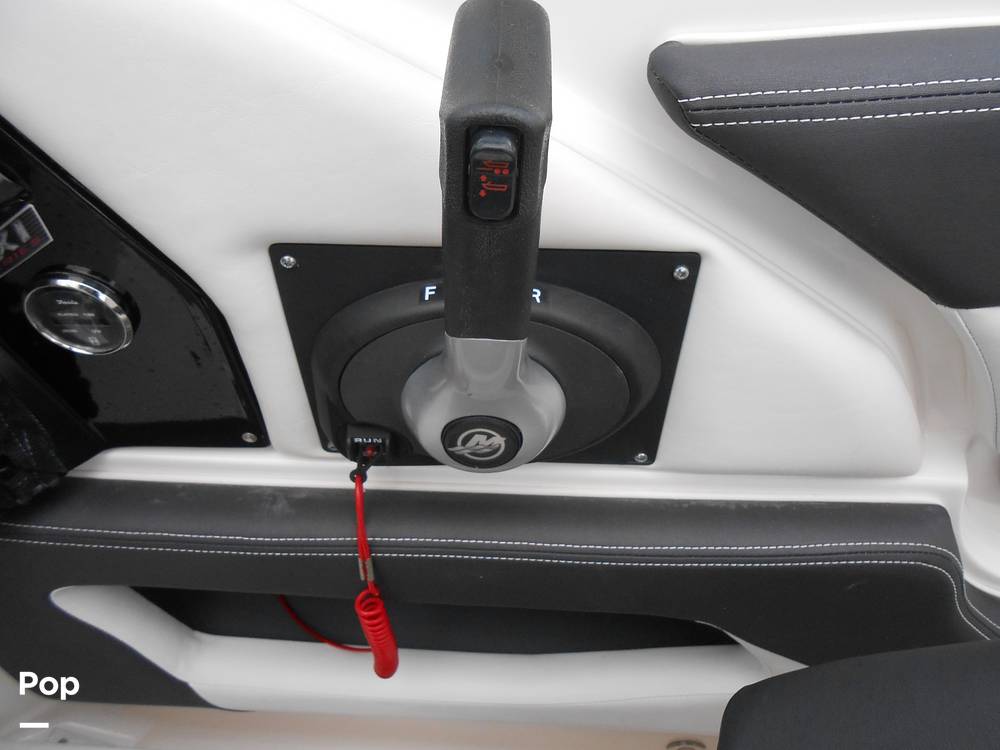 Slide: The Image of Larson LXI 238 2016 - 15355578