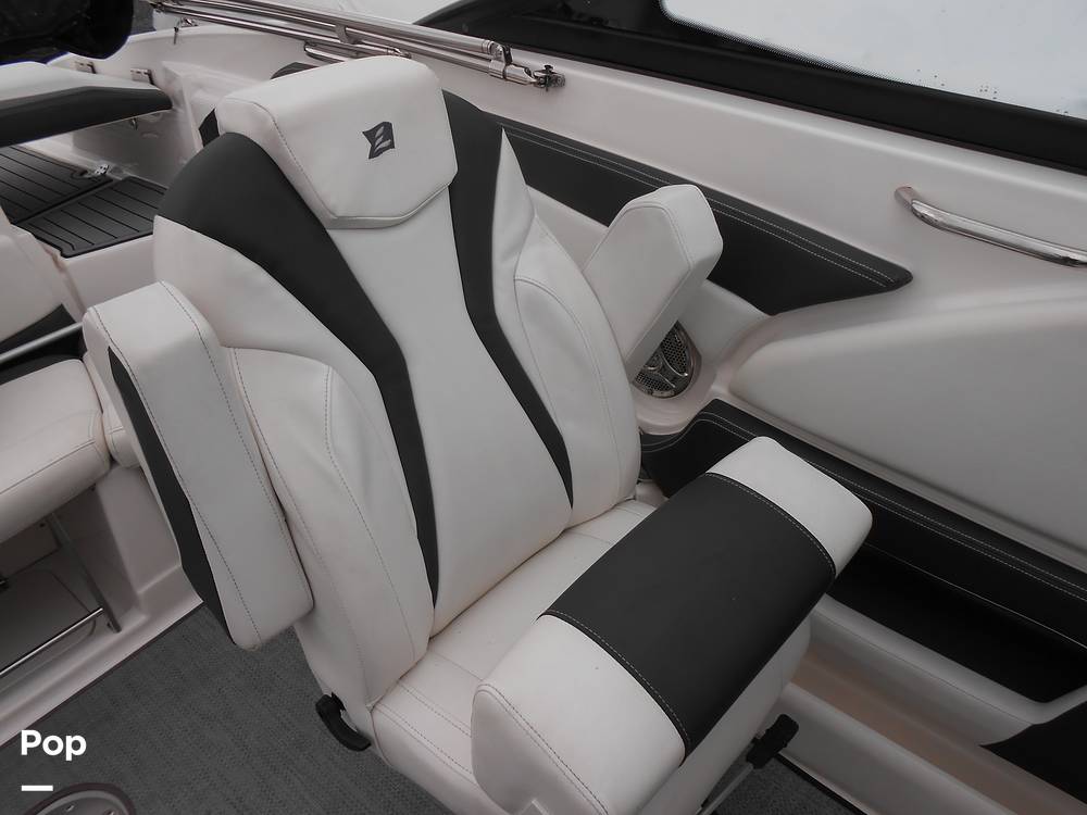 Slide: The Image of Larson LXI 238 2016 - 15355583