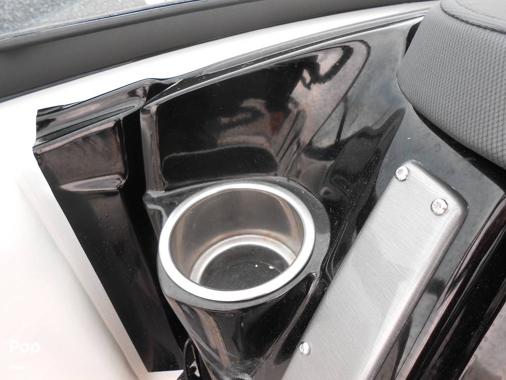 Slide: The Image of Larson LXI 238 2016 - 15355586