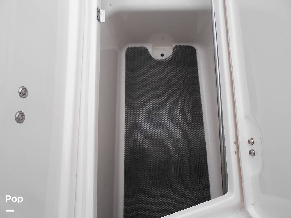 Slide: The Image of Larson LXI 238 2016 - 15355660