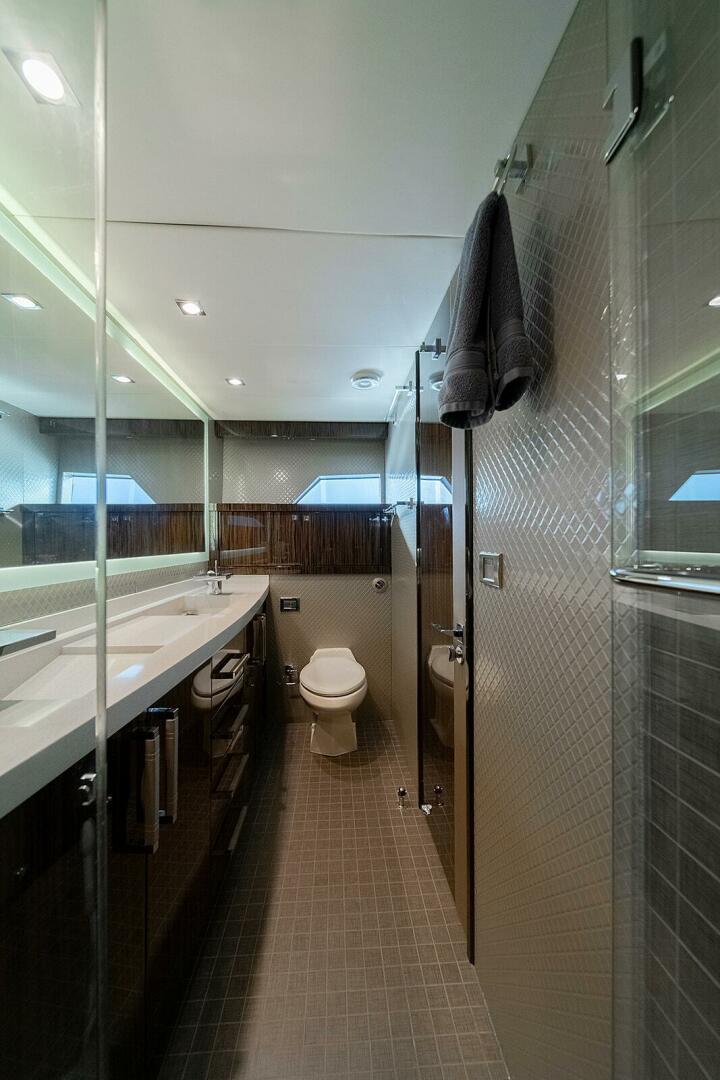 Slide: The Image of Lazzara Yachts 64 2013 - 5087240