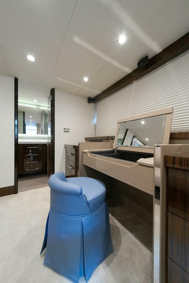 Slide: The Image of Lazzara Yachts 64 2013 - 5087242