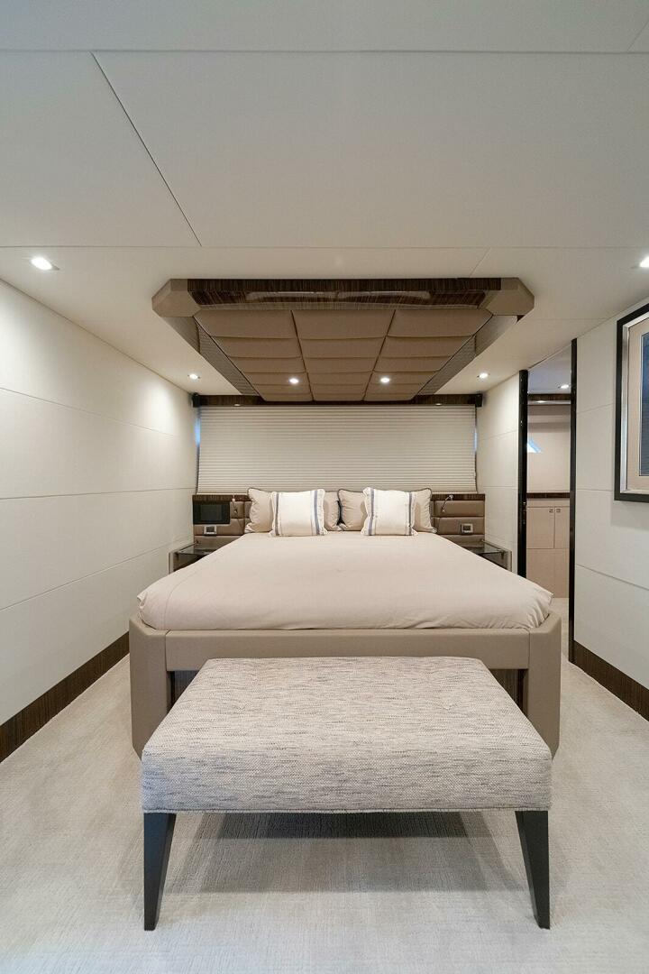 Slide: The Image of Lazzara Yachts 64 2013 - 5087244