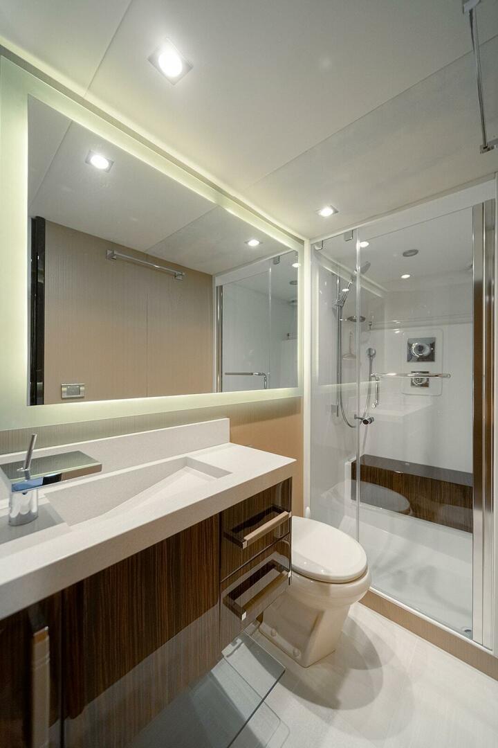 Slide: The Image of Lazzara Yachts 64 2013 - 5087254