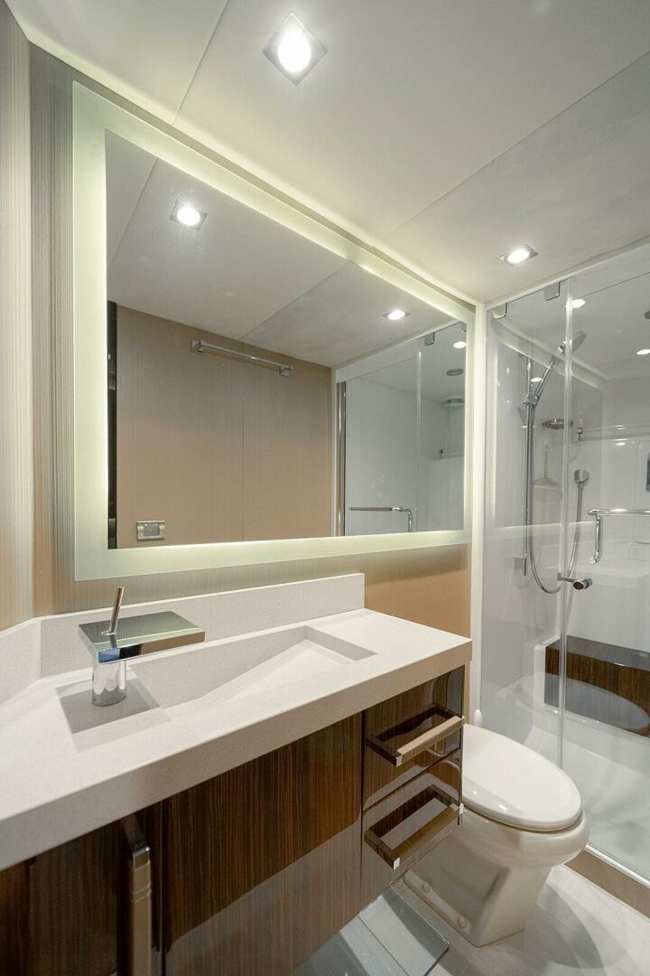 Slide: The Image of Lazzara Yachts 64 2013 - 5087256
