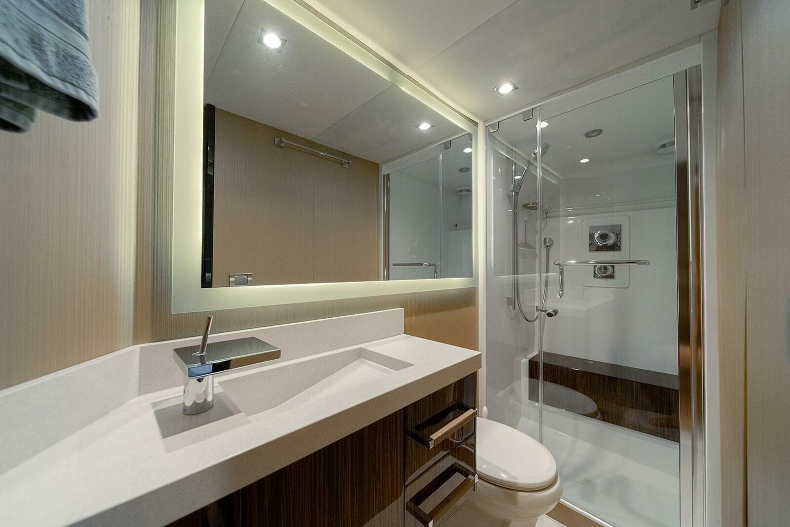 Slide: The Image of Lazzara Yachts 64 2013 - 5087257