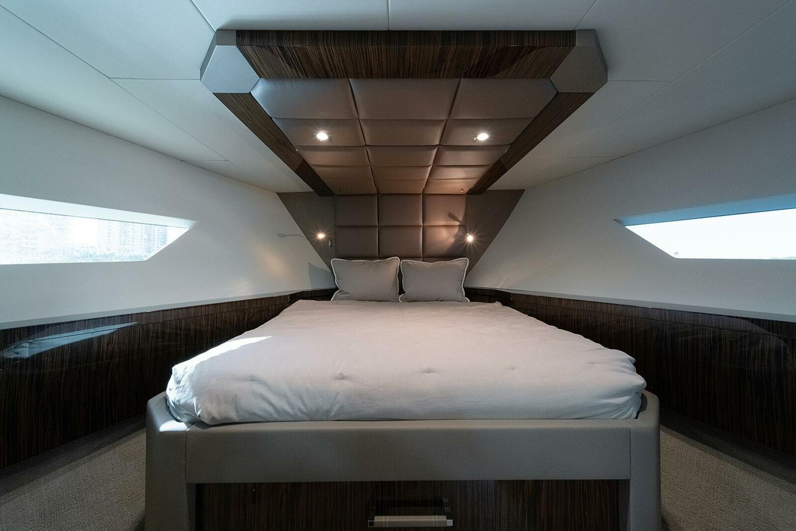 Slide: The Image of Lazzara Yachts 64 2013 - 5087259
