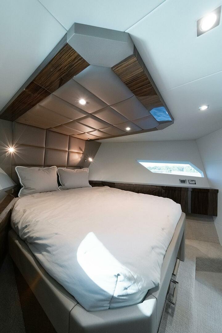 Slide: The Image of Lazzara Yachts 64 2013 - 5087262