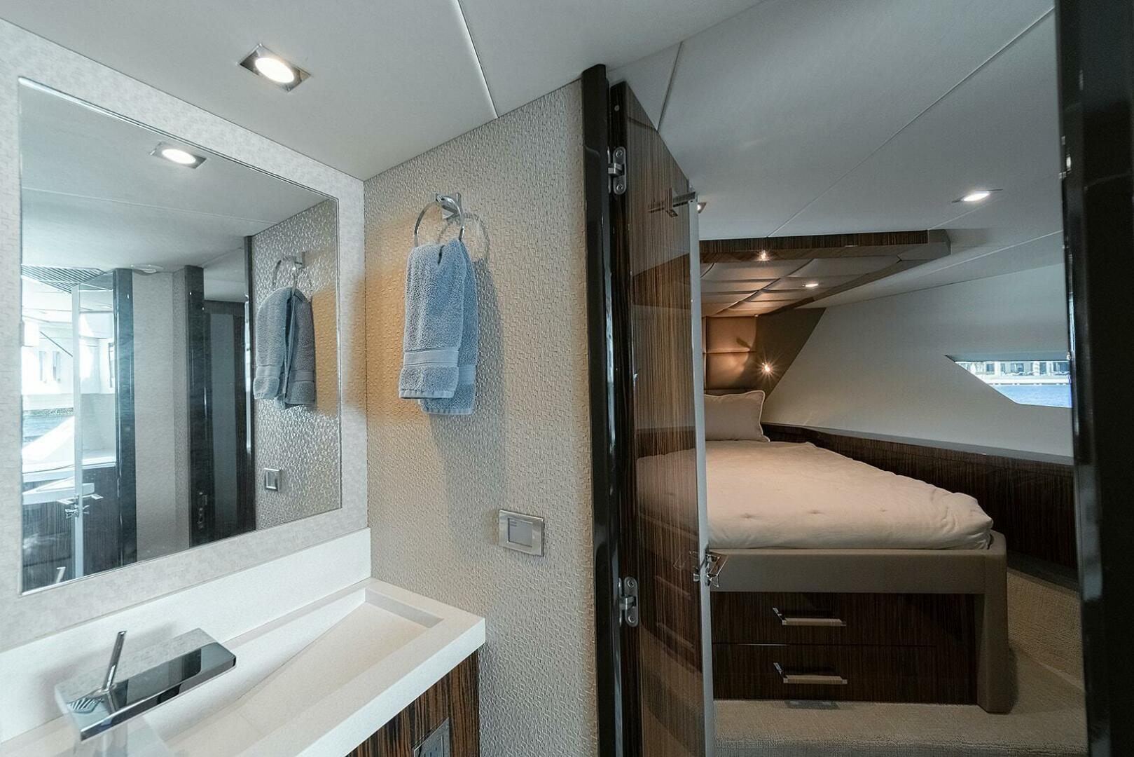 Slide: The Image of Lazzara Yachts 64 2013 - 5087267