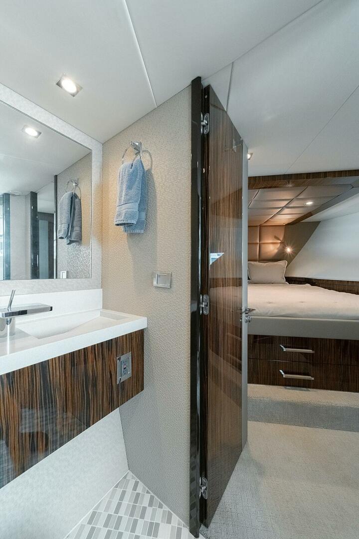 Slide: The Image of Lazzara Yachts 64 2013 - 5087268
