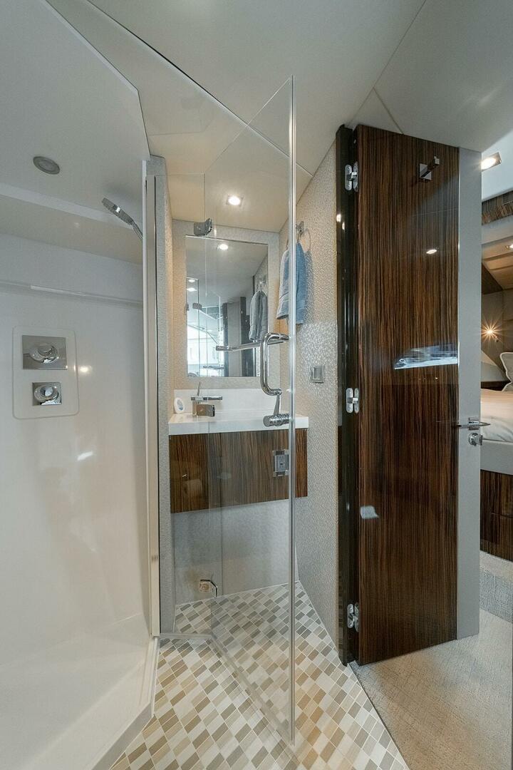 Slide: The Image of Lazzara Yachts 64 2013 - 5087270