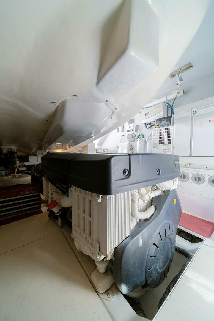 Slide: The Image of Lazzara Yachts 64 2013 - 5087277