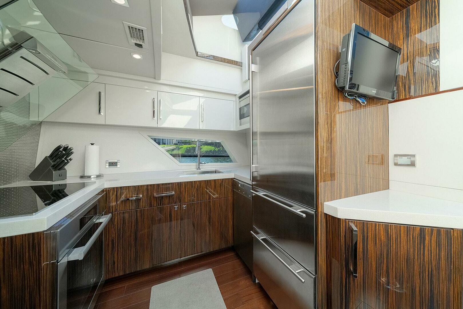Slide: The Image of Lazzara Yachts 64 2013 - 5087282
