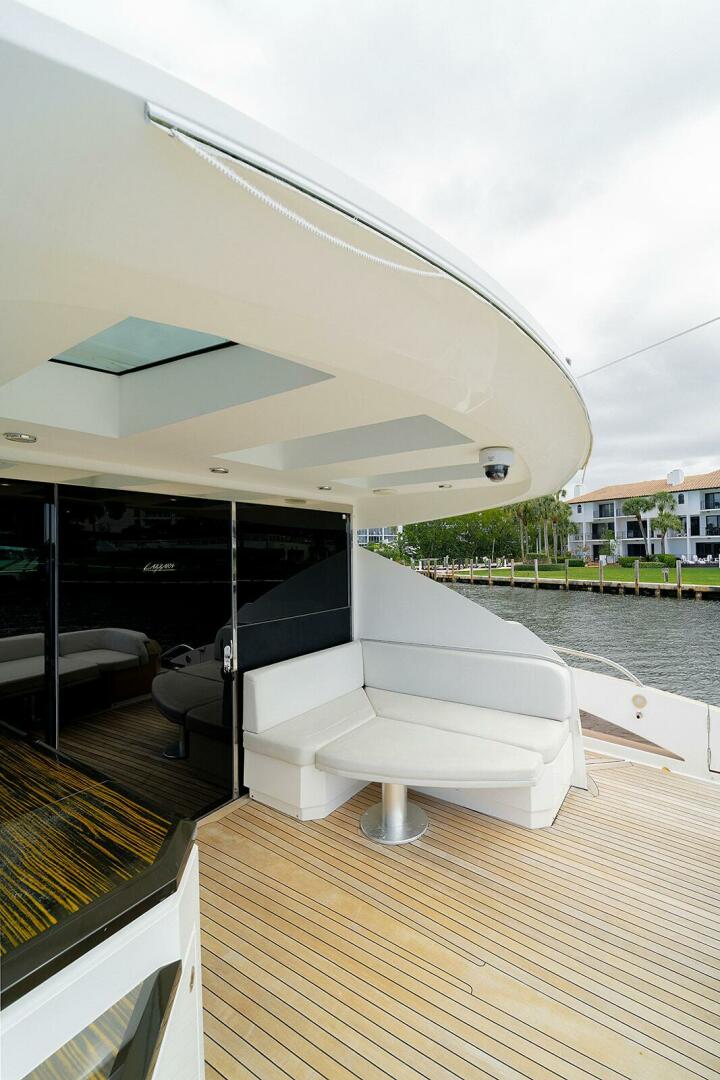Slide: The Image of Lazzara Yachts 64 2013 - 5087218