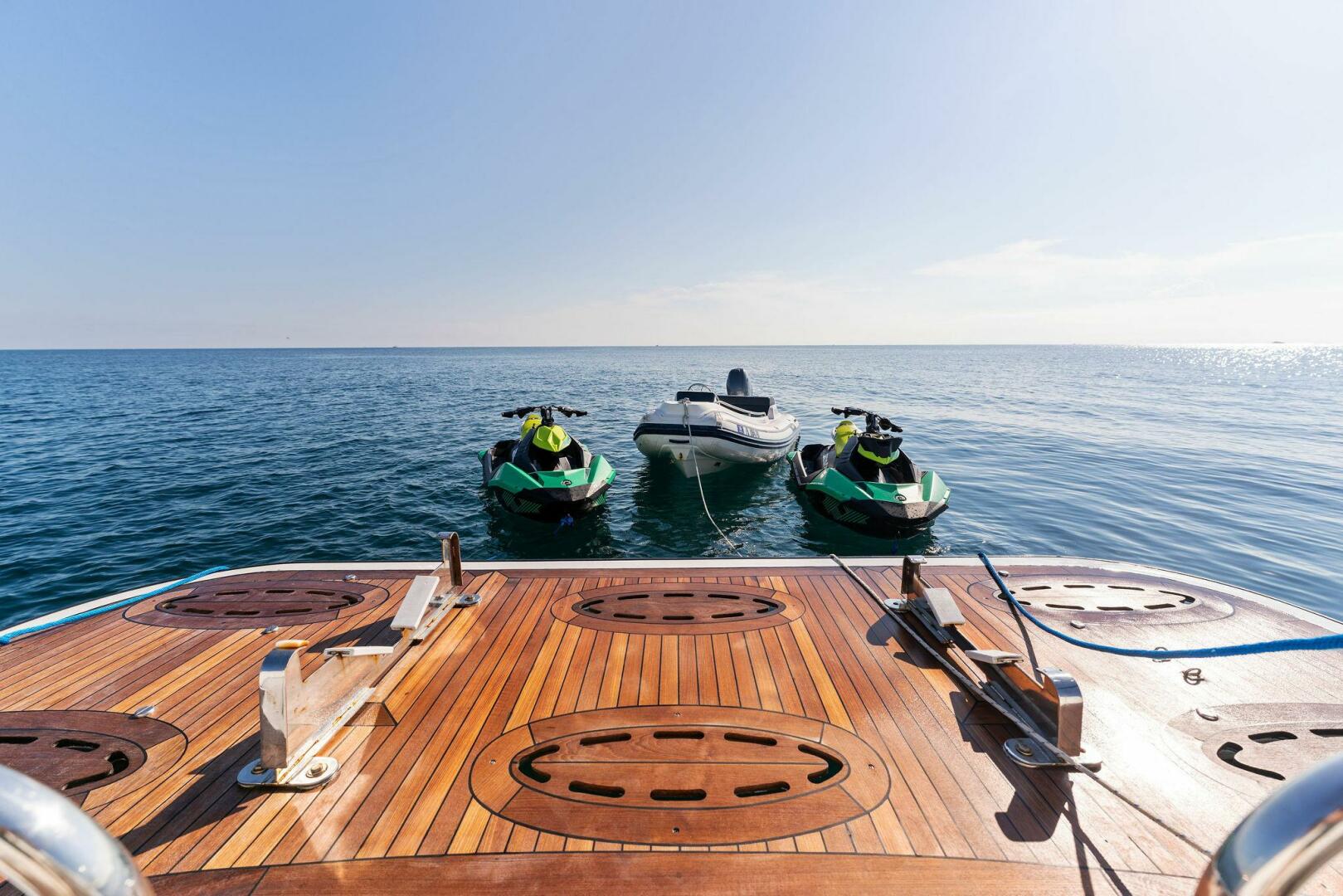 Slide: The Image of Lazzara Yachts 80 2004 - 4083823