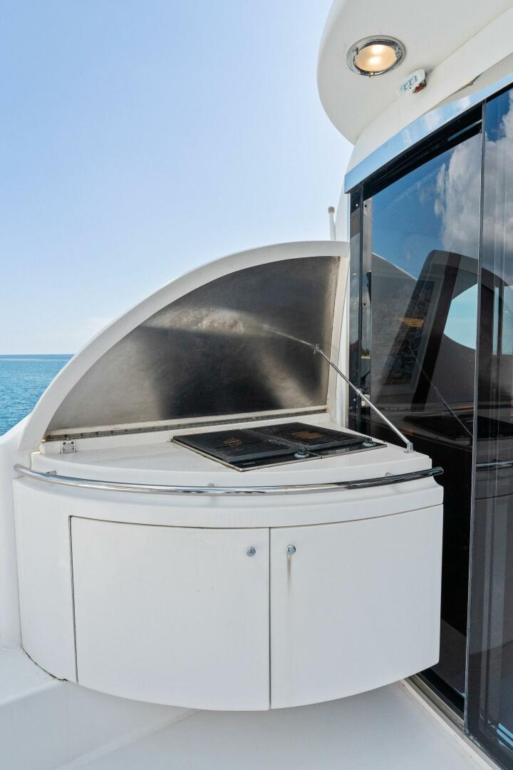 Slide: The Image of Lazzara Yachts 80 2004 - 4083703