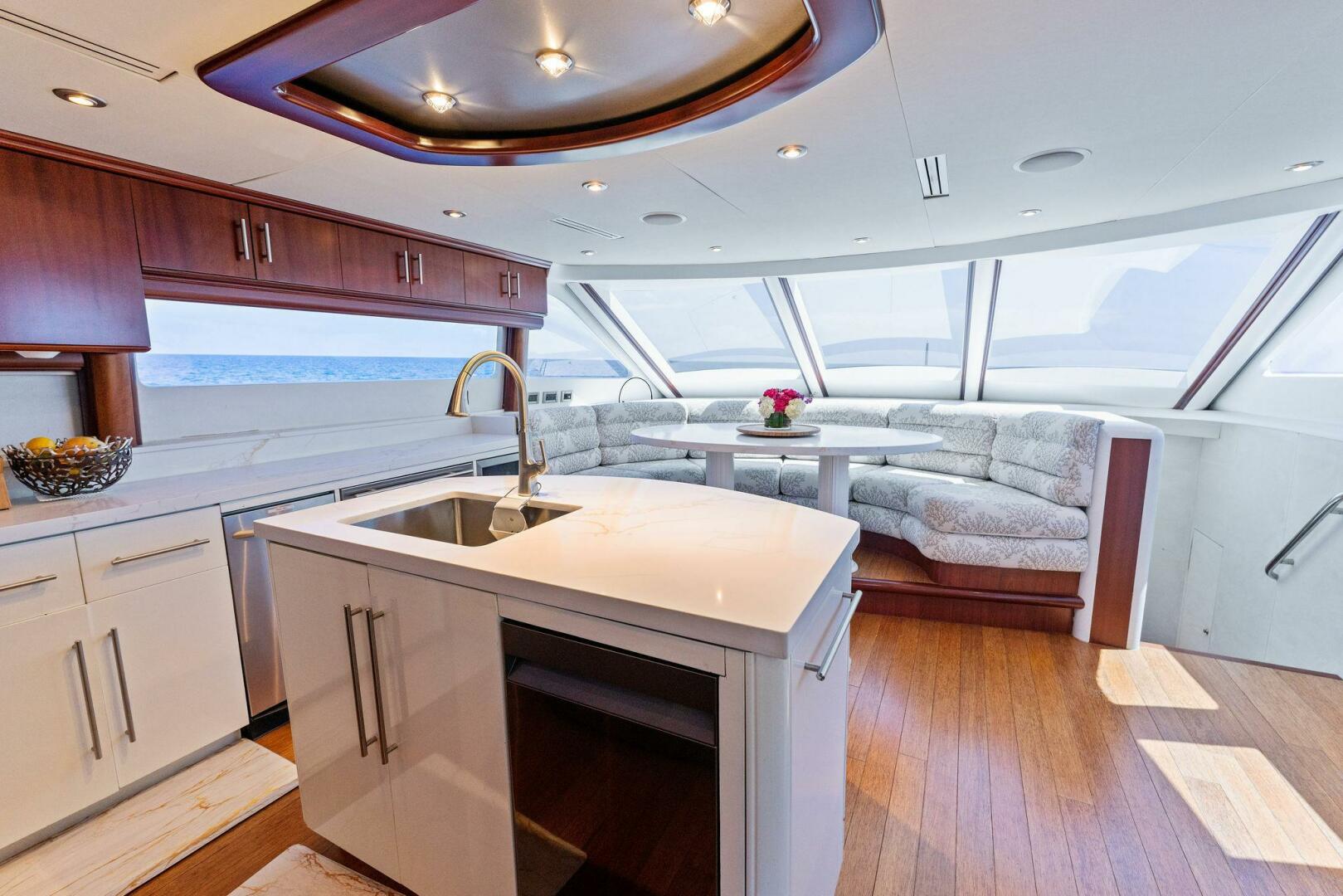 Slide: The Image of Lazzara Yachts 80 2004 - 4083836