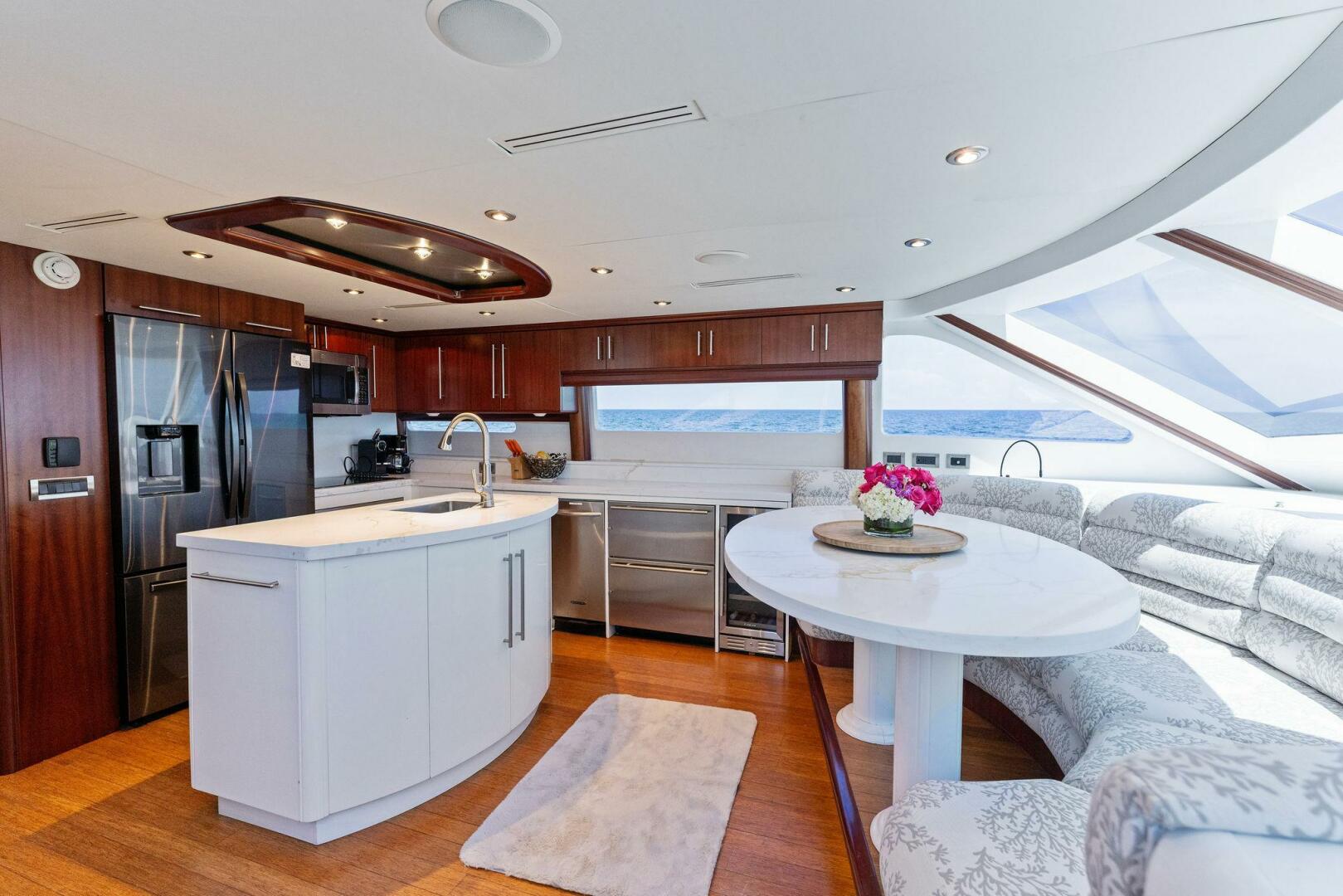 Slide: The Image of Lazzara Yachts 80 2004 - 4083802