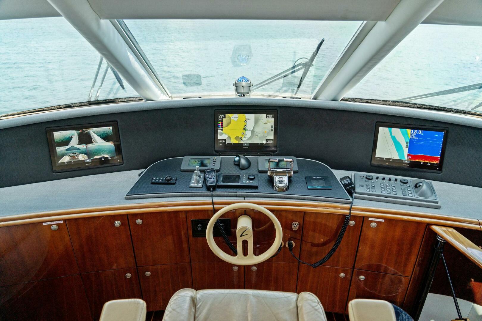 Slide: The Image of Lazzara Yachts 80 2004 - 4083765
