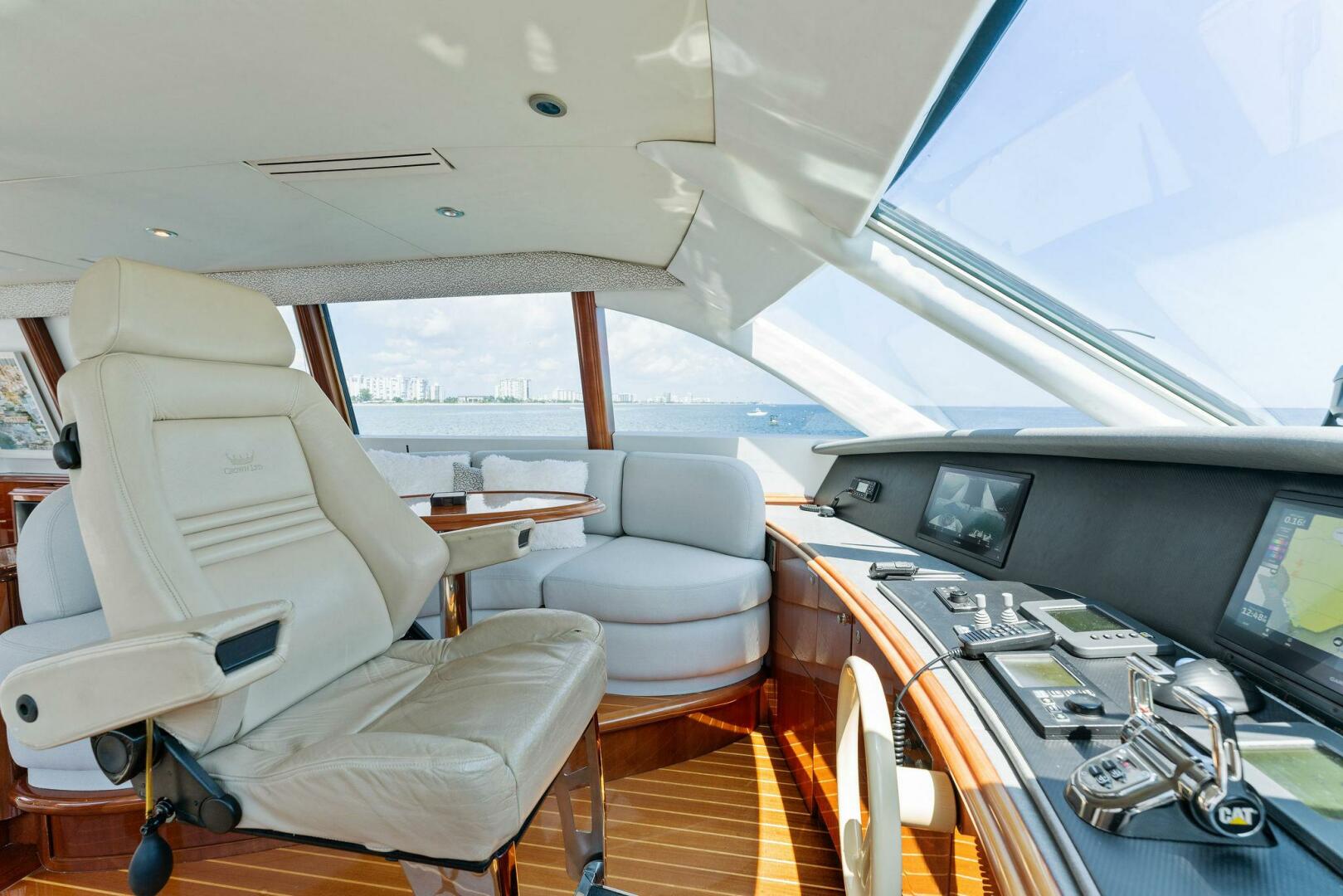 Slide: The Image of Lazzara Yachts 80 2004 - 4083733