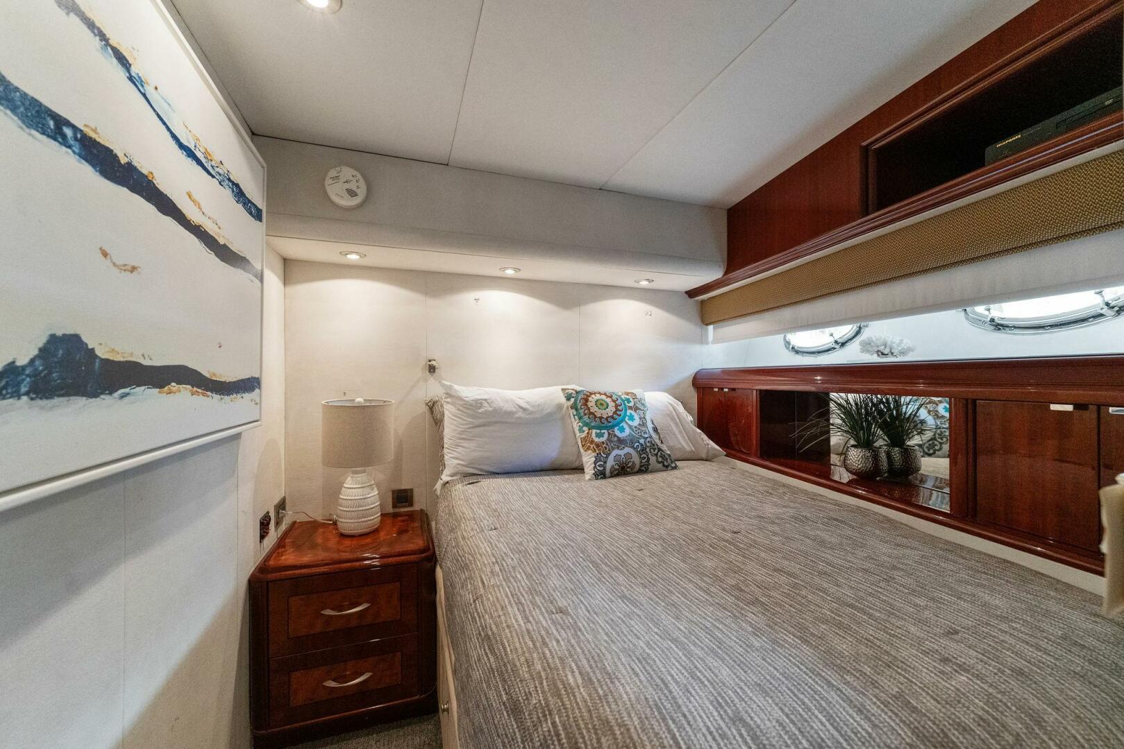 Slide: The Image of Lazzara Yachts 80 2004 - 4083834